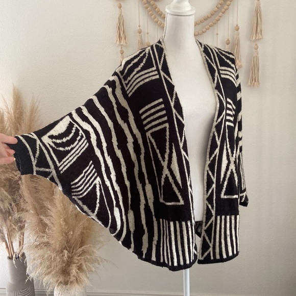 Nordstrom BP black white open sweater cardigan aztec sweater oversize kimono S - Picture 3 of 16